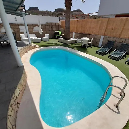 Blanca Villa *